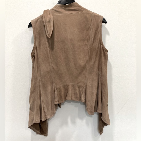 SOLD - Picture 2 of 9